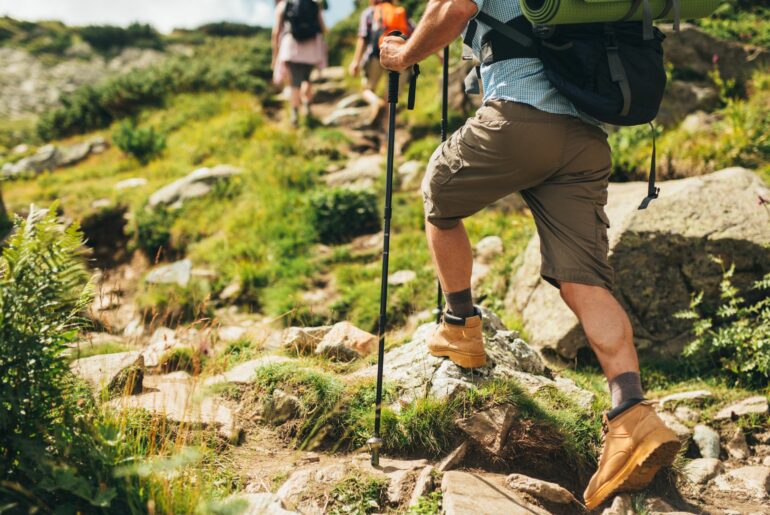 How to choose trail running poles