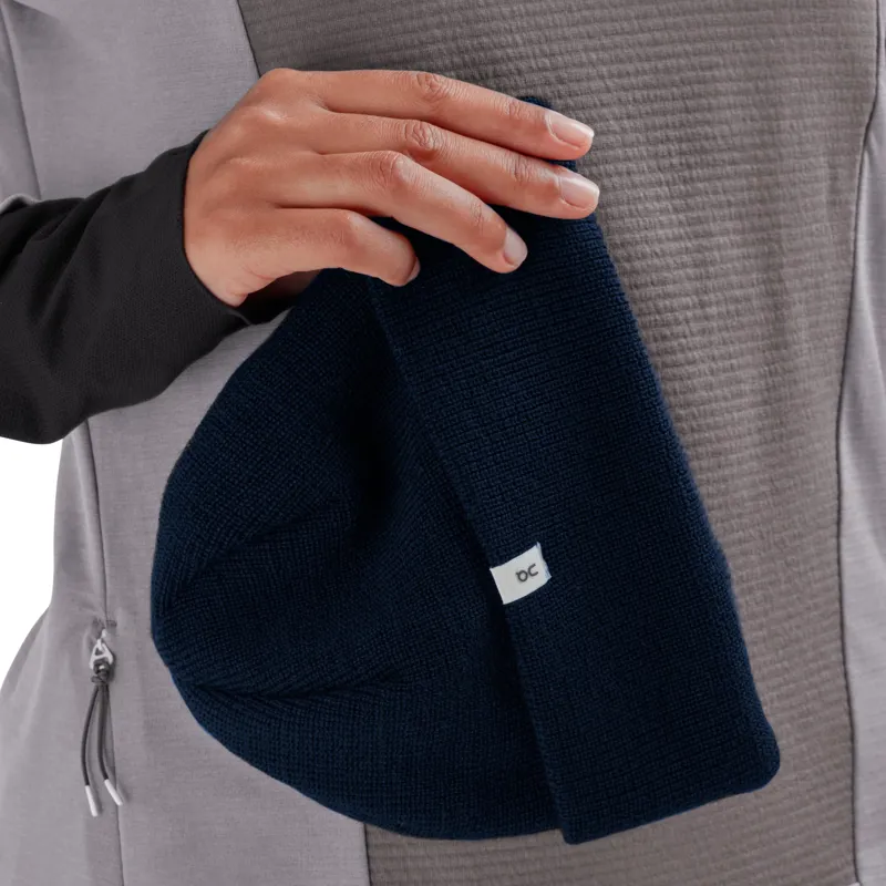 On Running Adult Merino Beanie in Navy-5