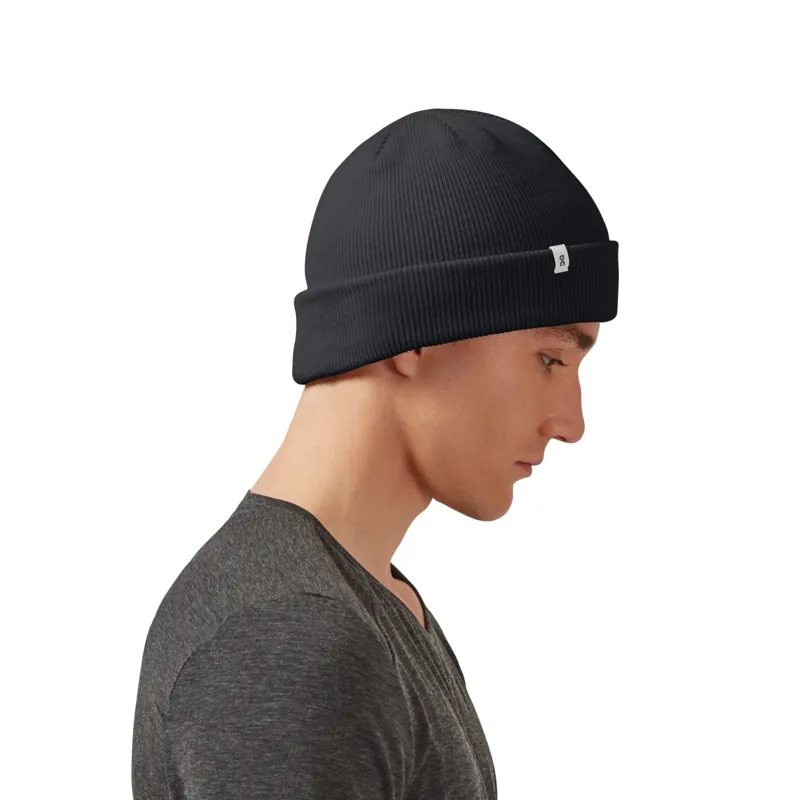 On Running Adult Merino Beanie in Black-1