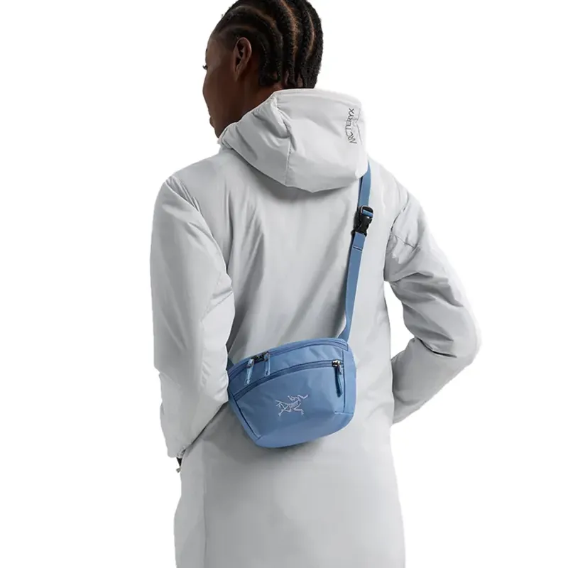 Arc'teryx Mantis 1 Waist Pack in Stone Wash-4