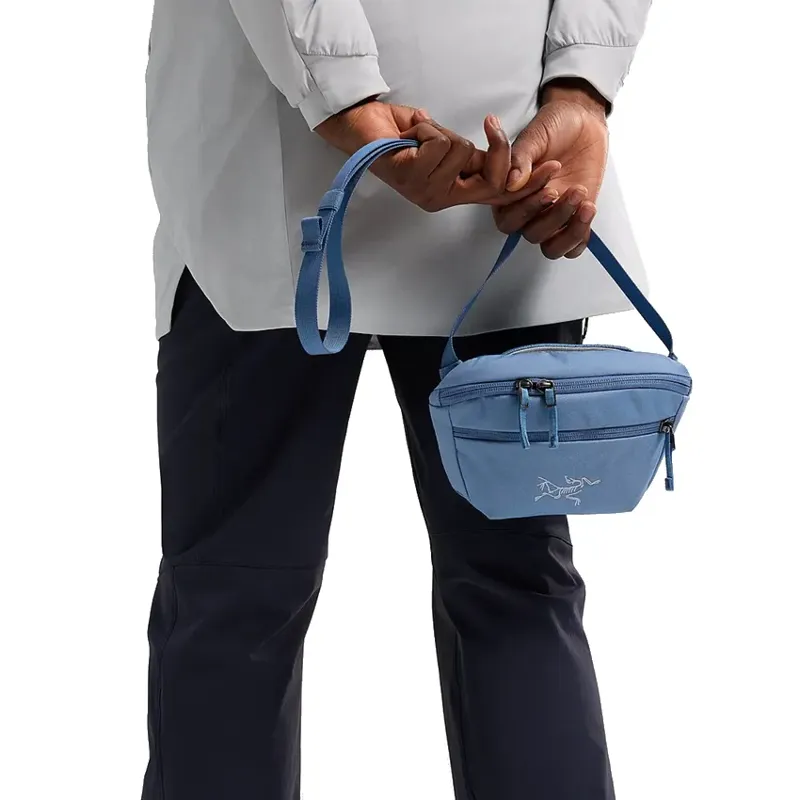 Arc'teryx Mantis 1 Waist Pack in Stone Wash-2