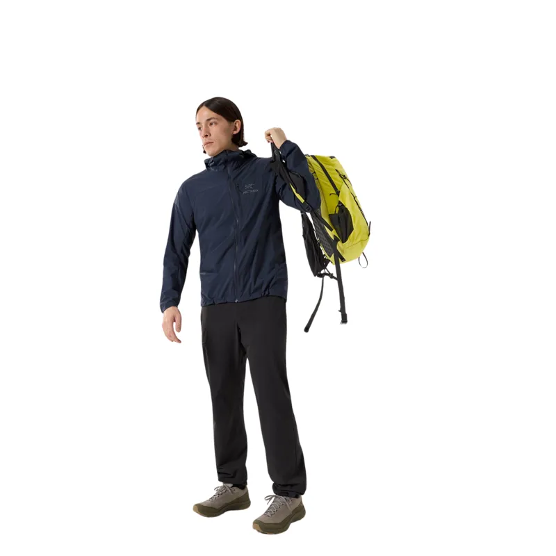 Arc'teryx Men's Squamish Hoody in Black Sapphire -4