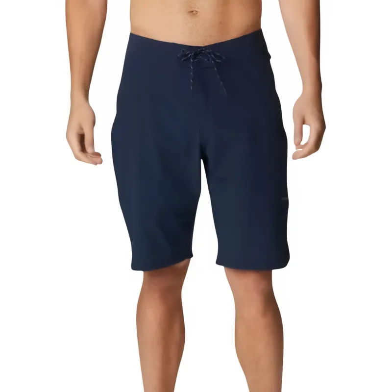 Columbia Men's Bagby Shorts in Collegiate Navy