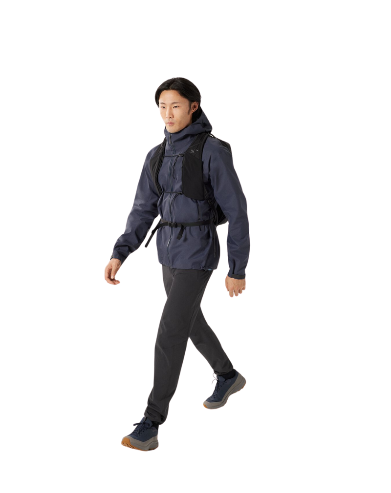 Arc'teryx Men's Beta Jacket in Black Sapphire-4