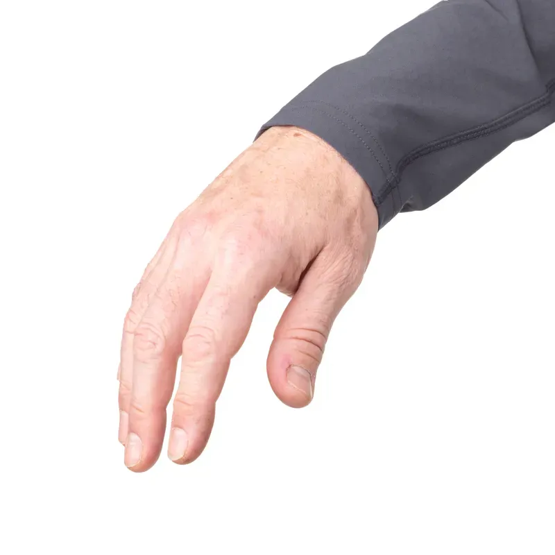 Mountain Equipment Men's Arrow 1/4 Zip Pullover in Anvil Grey-2