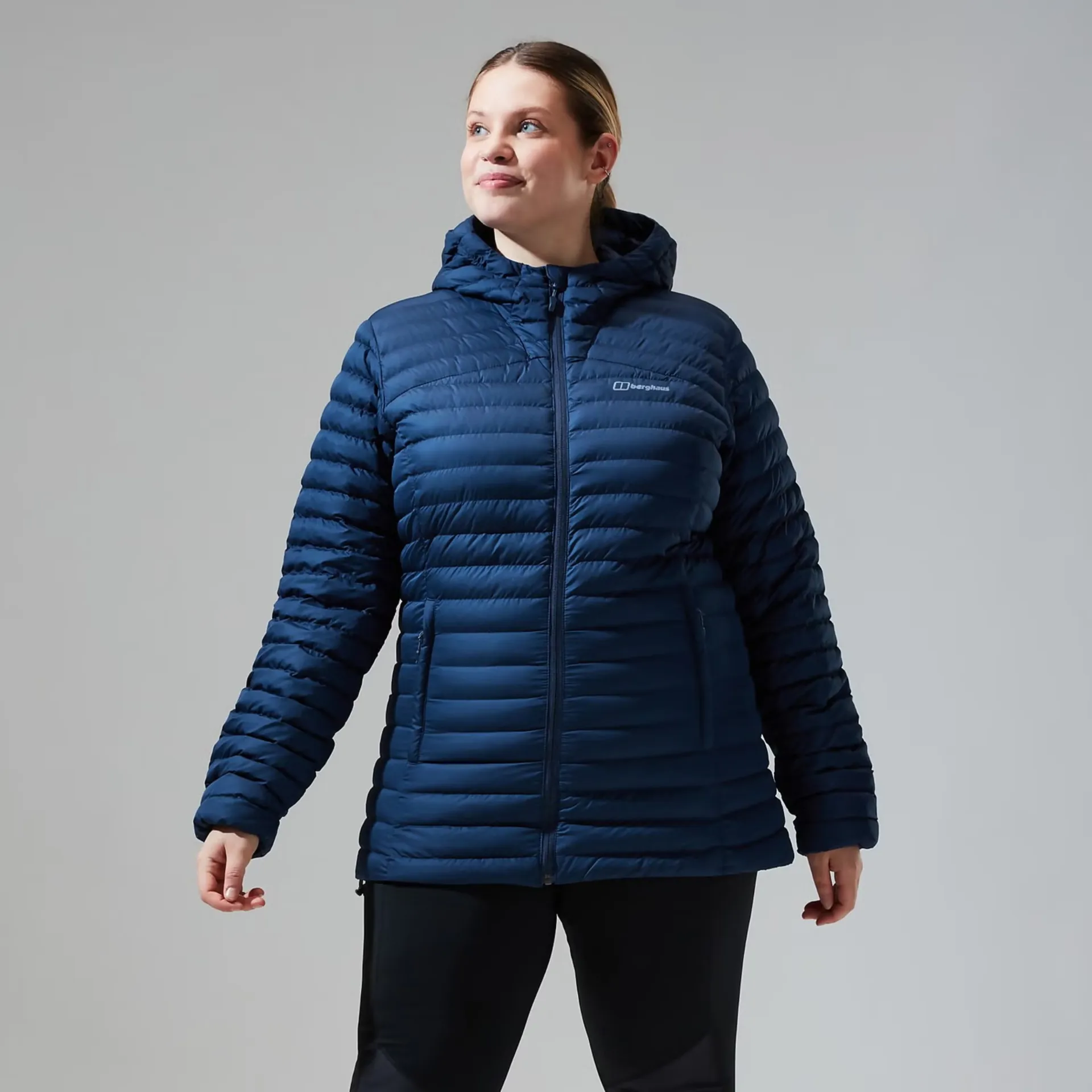 アウトドア Berghaus ブルー Nula マイクロ 断熱ジャケット M
