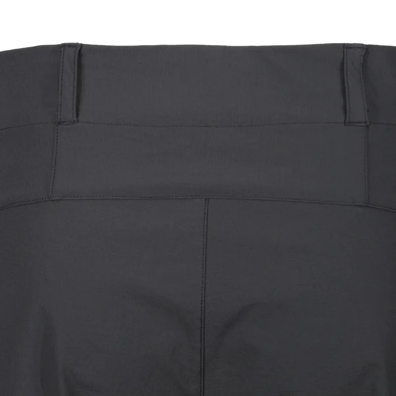 Inov-8 Men's VentureLite 11' Shorts in Graphite-3