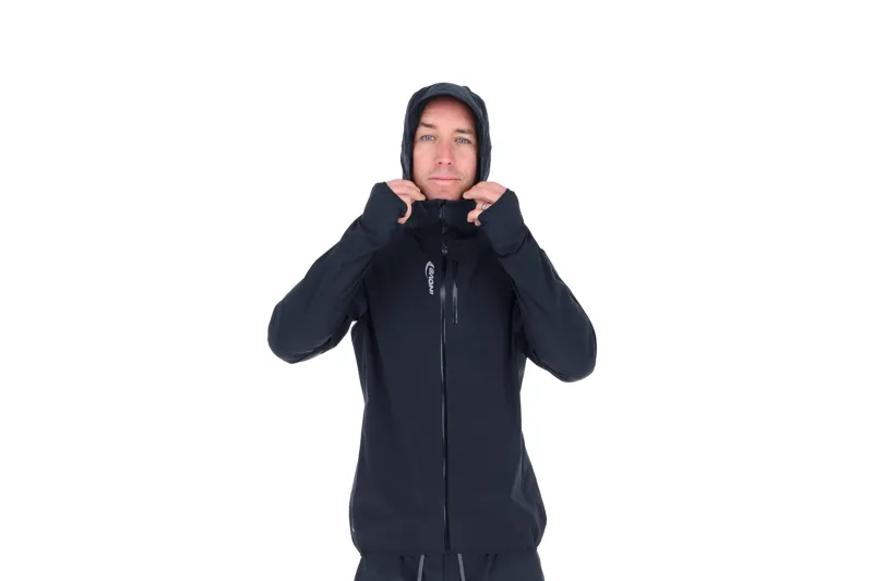 Inov-8 Men's Stormshell in Black-8