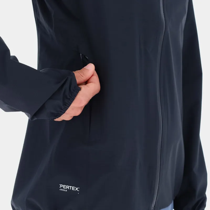 Inov-8 Women's Stormshell V4 in Black-3