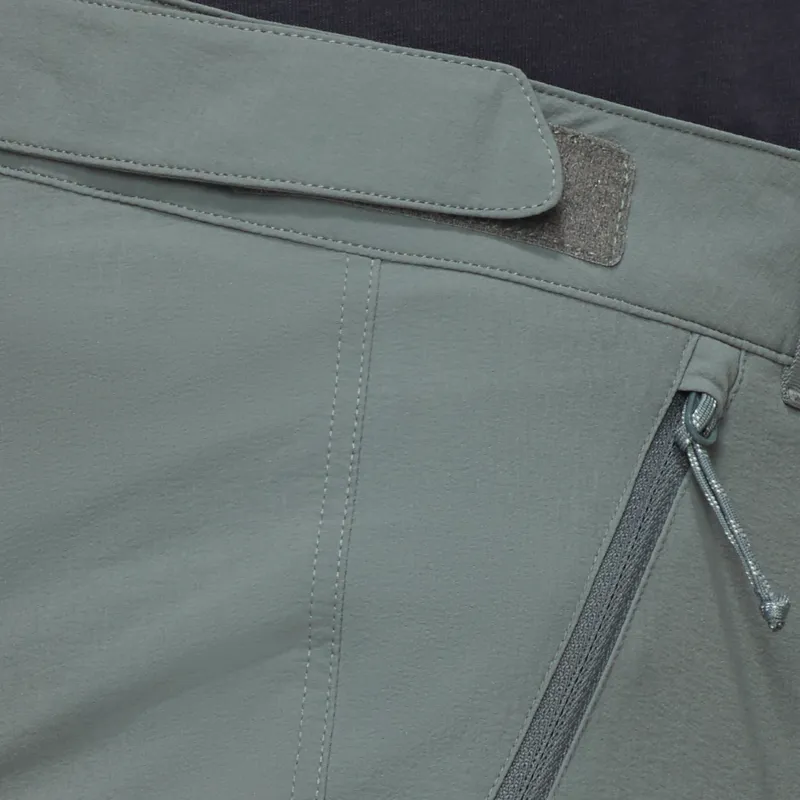 Mammut Men's Runbold IV Shorts in Strata-3