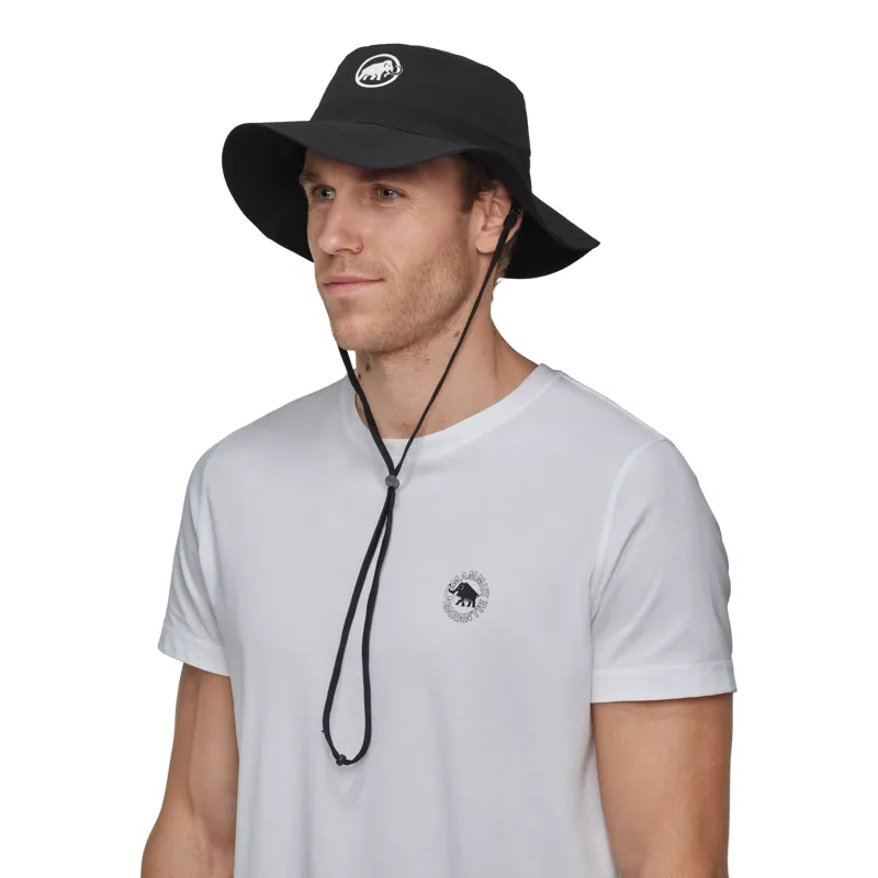 Mammut Runbold Hat in Black-1