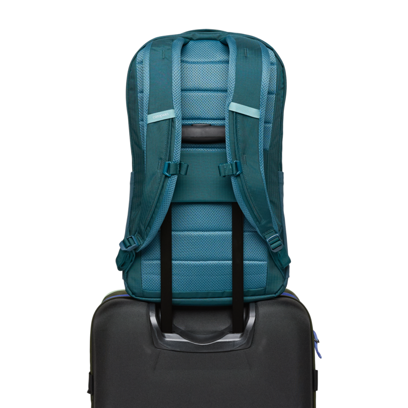 Cotopaxi Allpa 26L Daypack in Blue Spruce And Abyss-11