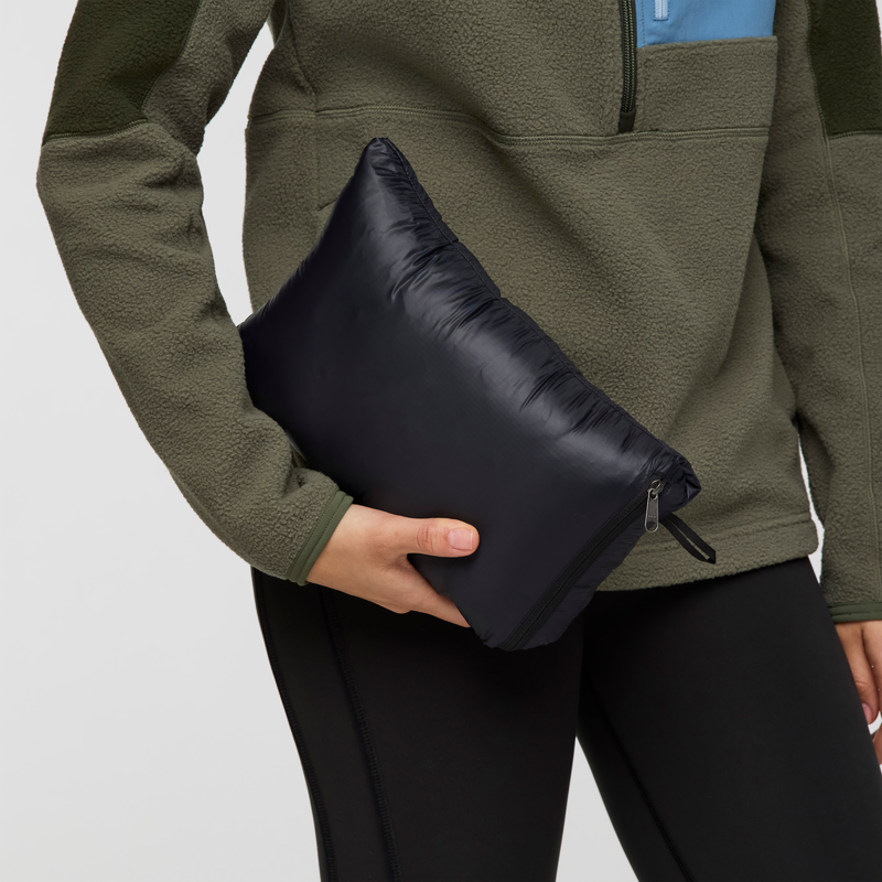 Cotopaxi Women's Fuego Down Parka in Black-10