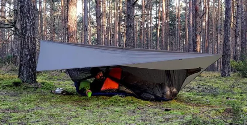 Bushmen Ultralight Tarp 2x3 in Dark Olive