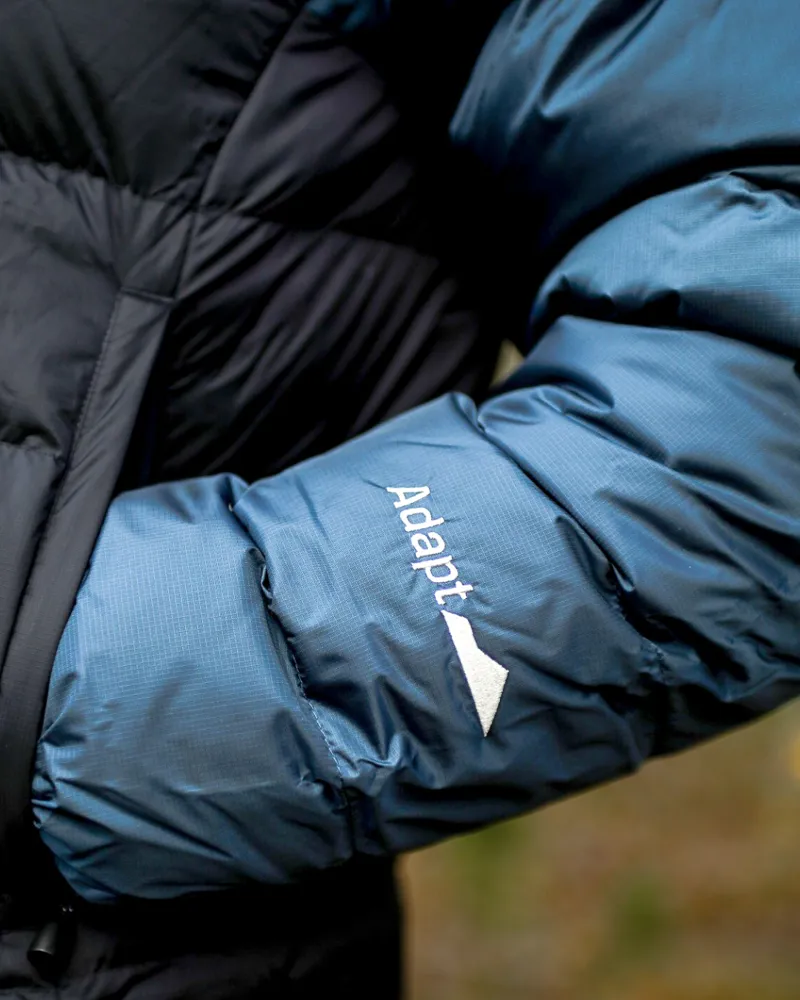 Mountain Equipment Men's Lightline Block Jacket in Black/Blue Nights-2