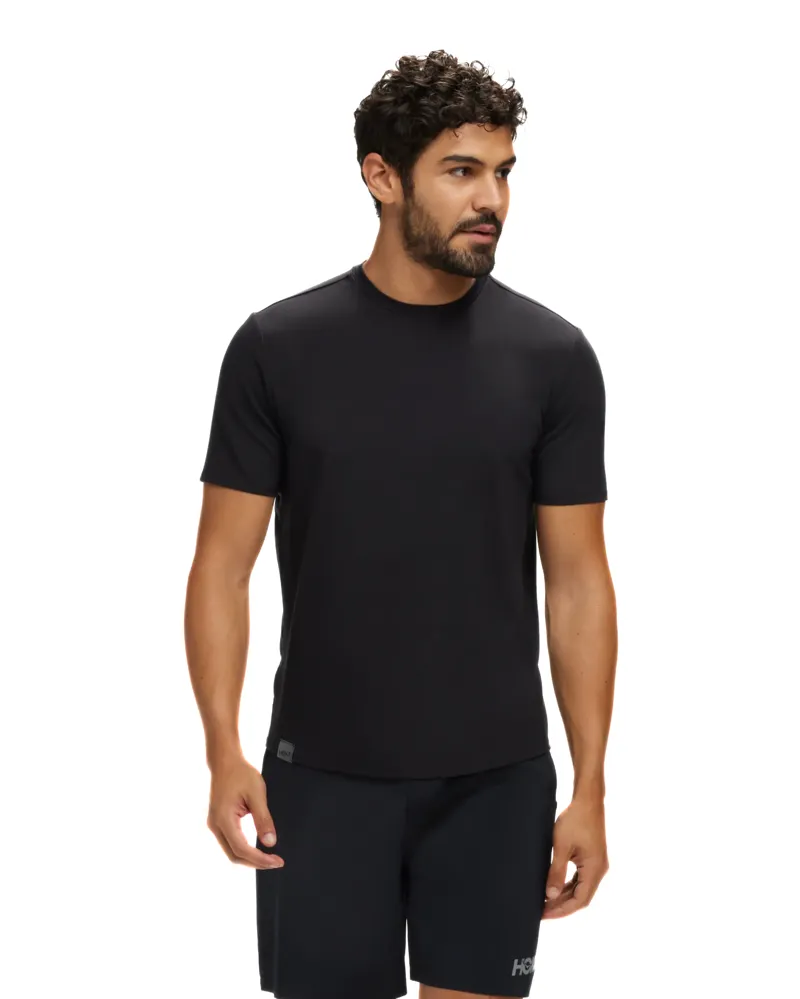 Hoka Men's Essential T-Shirt in Black