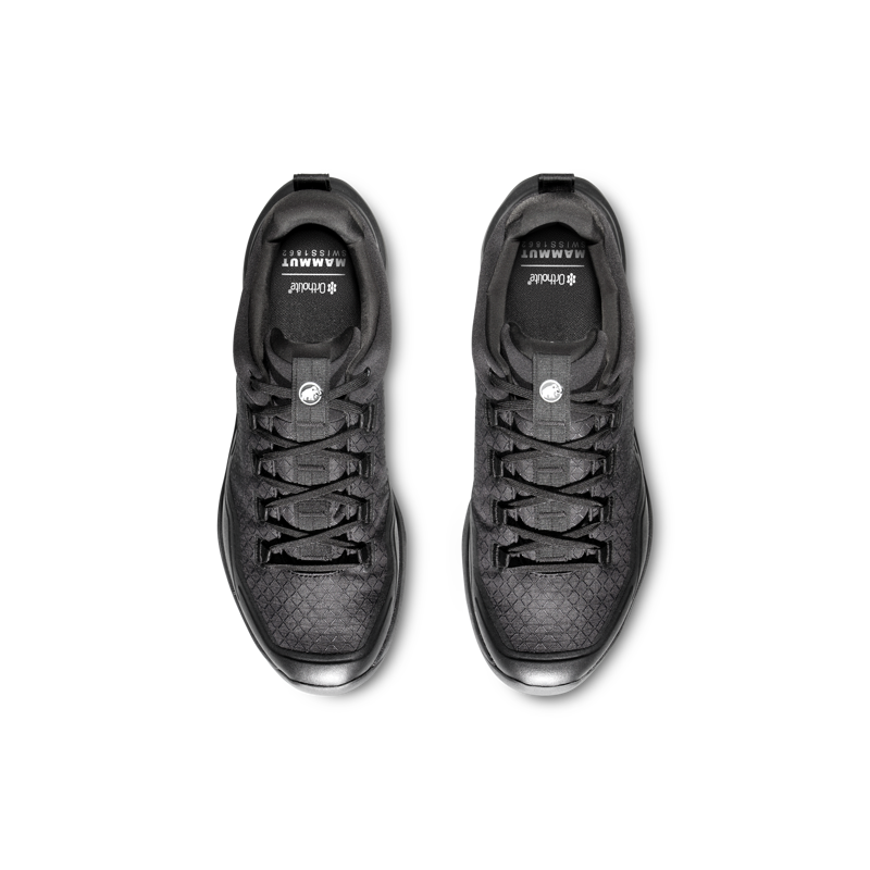 Mammut Men's Sertig III Low GTX in Black-3