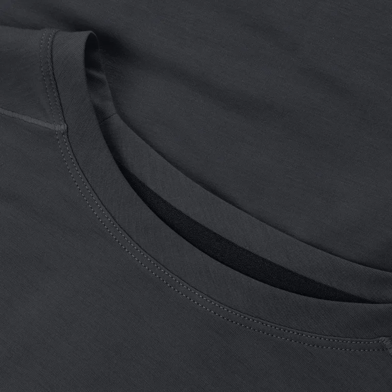 Berghaus Men's Delta Tee in Black-8