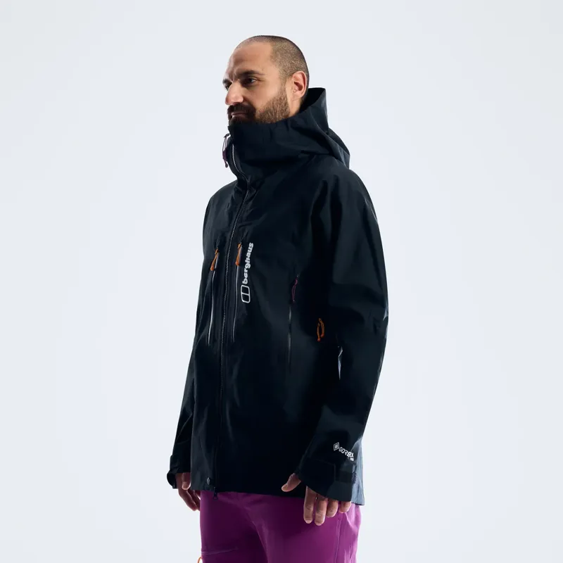 Berghaus Men's Extrem Vanguard GTX Jacket in Black-2