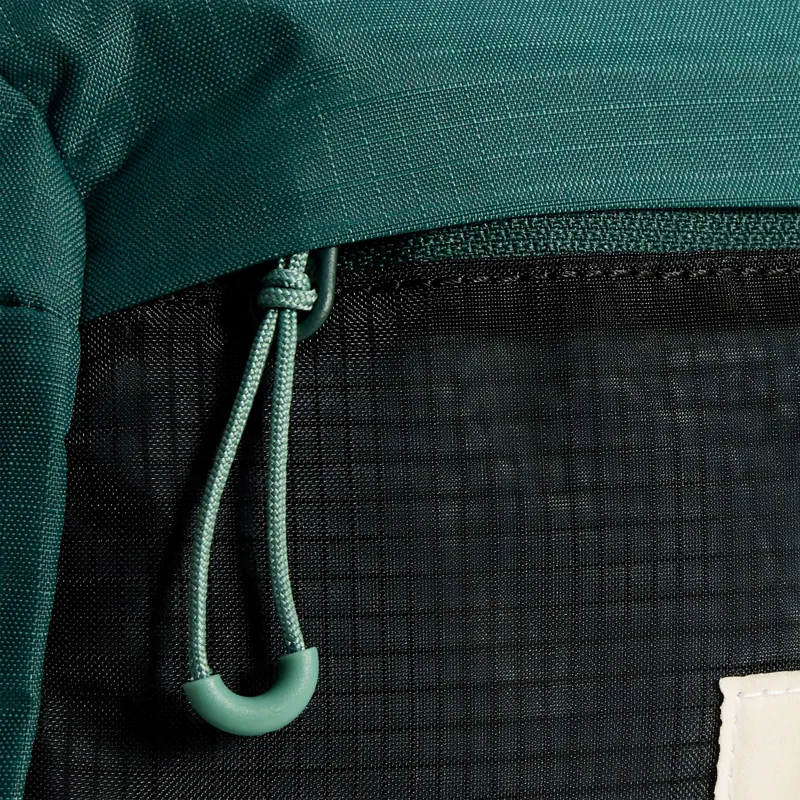 Berghaus Explorer Cross Body Bag in Dark Green-2