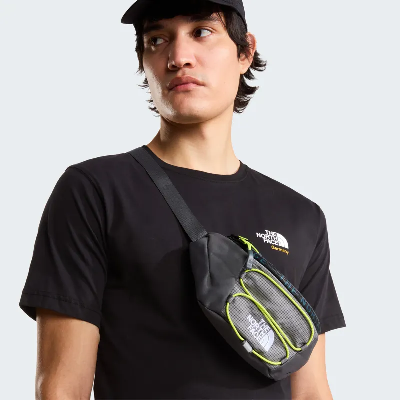 The North Face Jester Lumbar in Anthracite Grey-4