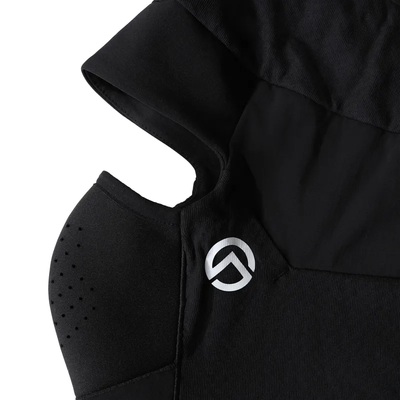 The North Face Unisex Summit Lhotse Balaclava in TNF Black-2