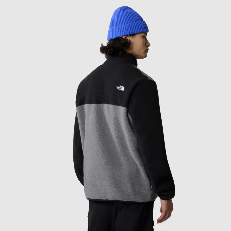 The North Face Men's Yumiori 1/4 Zip in Smoked Pearl/TNF Black-3