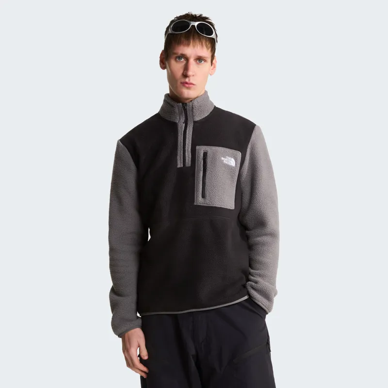 The North Face Men's Yumiori 1/4 Zip Fleece in Black/Smoke-2