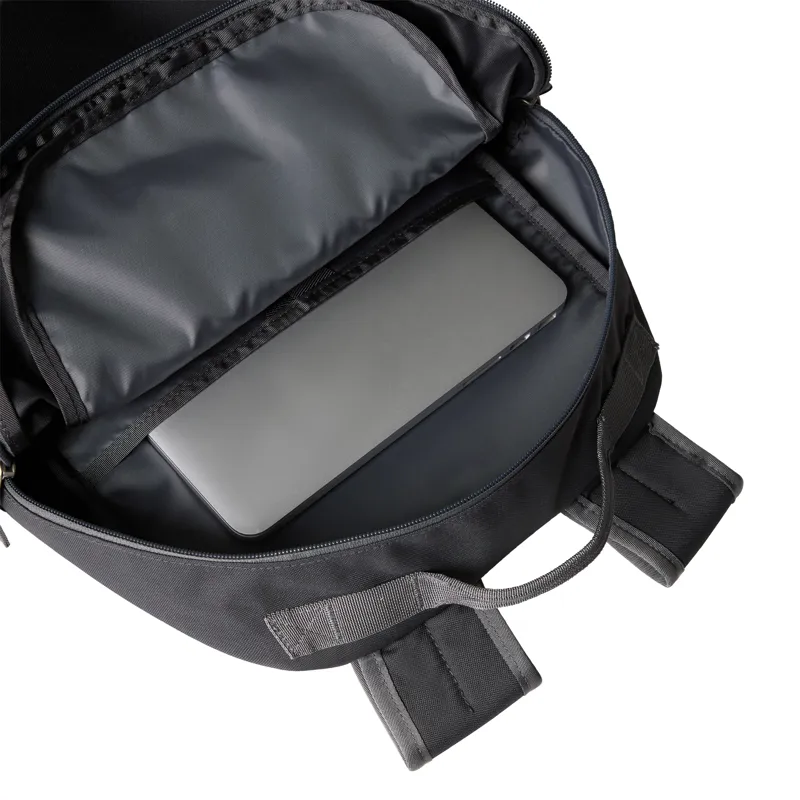 The North Face Youth's Chuckwalla Daypack in Anthracite Grey-3