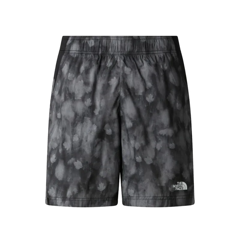 The North Face Men's 24/7 7' Shorts in Black/Diffused Nature Print