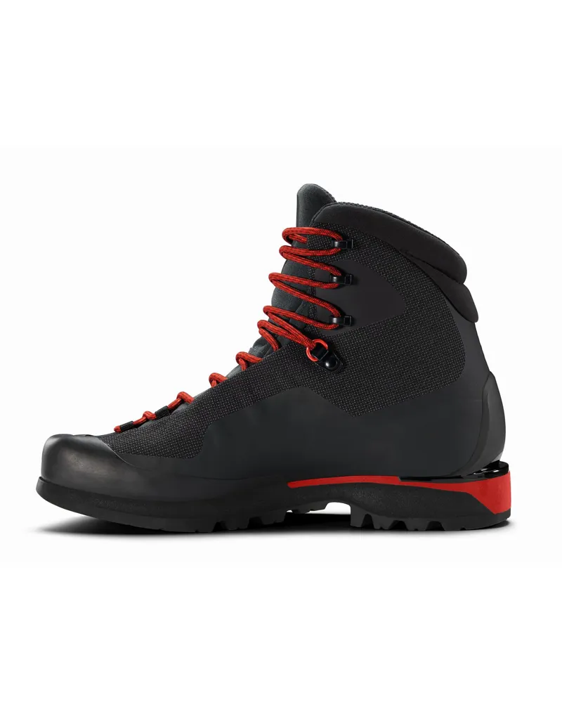Arc'teryx Men's Acrux LT Gore -Tex Boots in Black/Helios-3