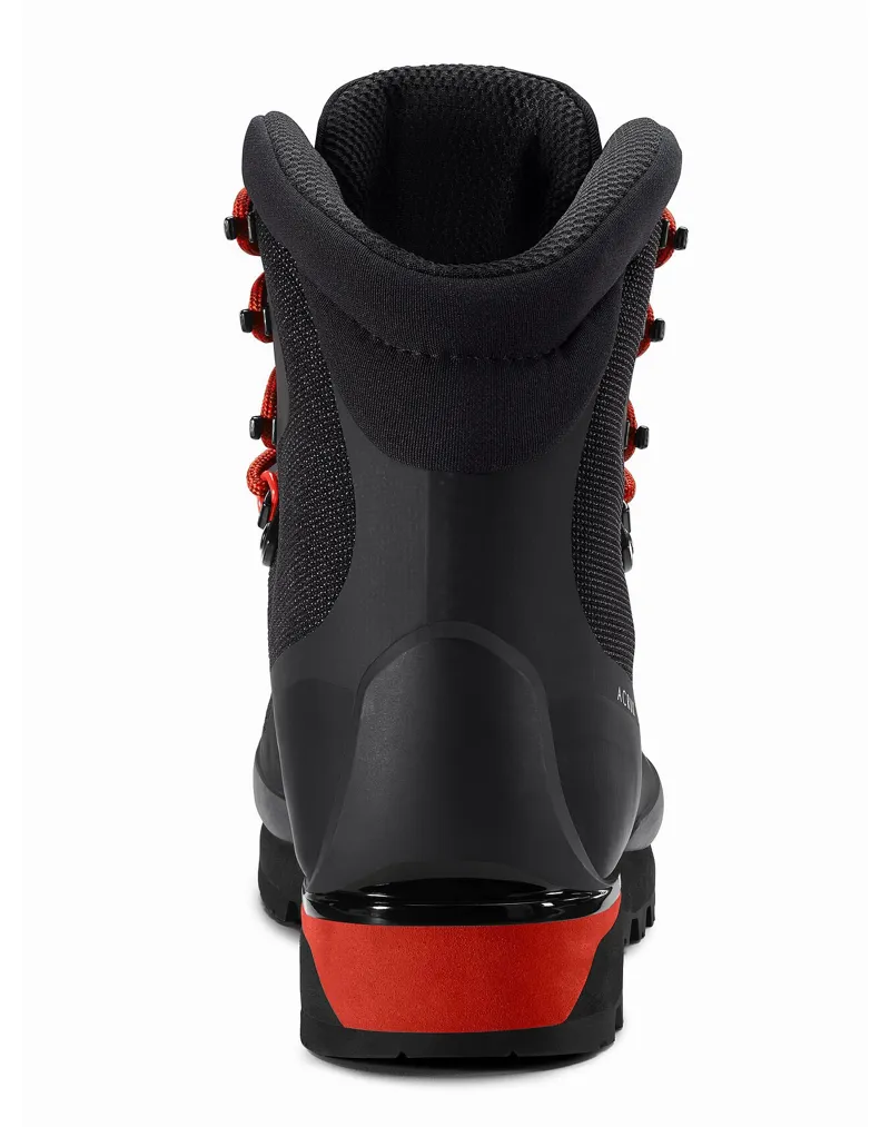 Arc'teryx Men's Acrux LT Gore -Tex Boots in Black/Helios-2