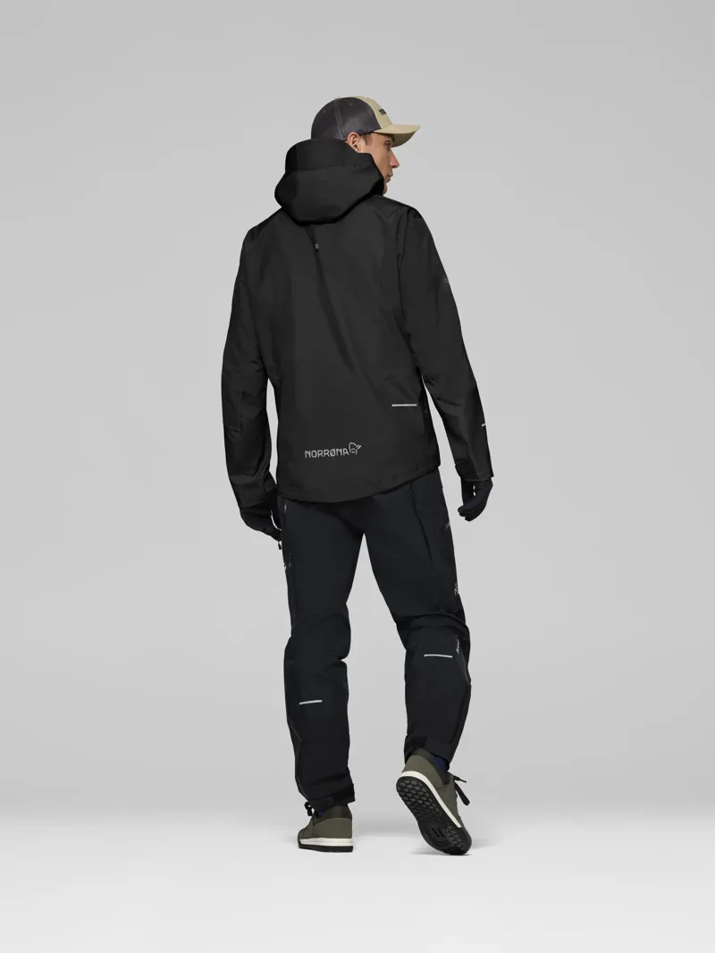 Norrona Men's Fjørå Gore-Tex Pro Jacket in Caviar Black-5