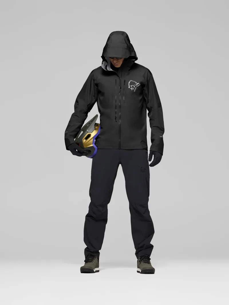 Norrona Men's Fjørå Gore-Tex Pro Jacket in Caviar Black-6