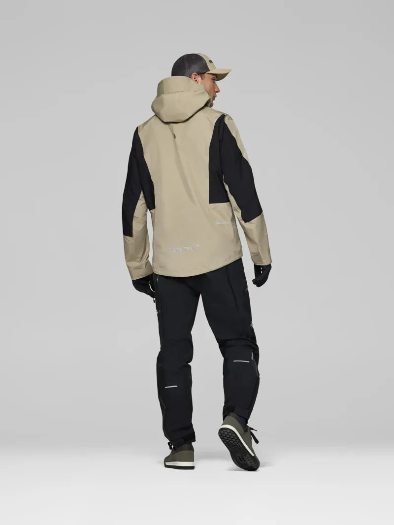 Norrona Men's Fjørå Gore-Tex Pro Jacket in Winter Twig/Caviar Black-4