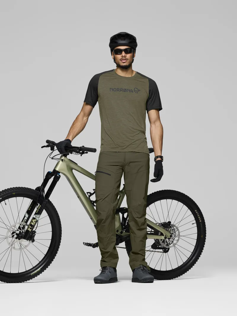 Norrona Men's Fjørå Flex1 Pants in Olive Night-6