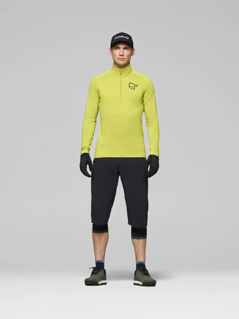 Norrona Men's Fjørå Equaliser Zip Neck in Golden Lime-2