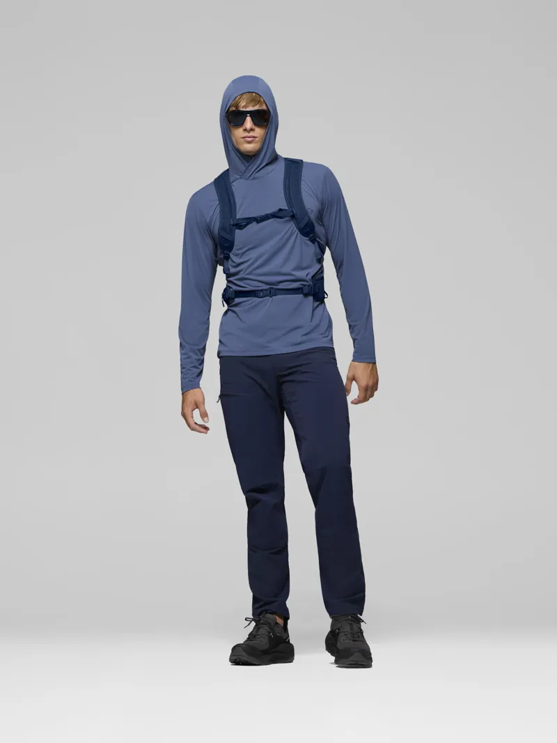 Norrona Femund Econyl70 20L Pack in Indigo Night-6