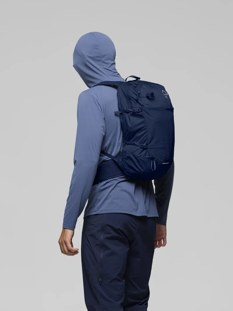 Norrona Femund Econyl70 20L Pack in Indigo Night-3