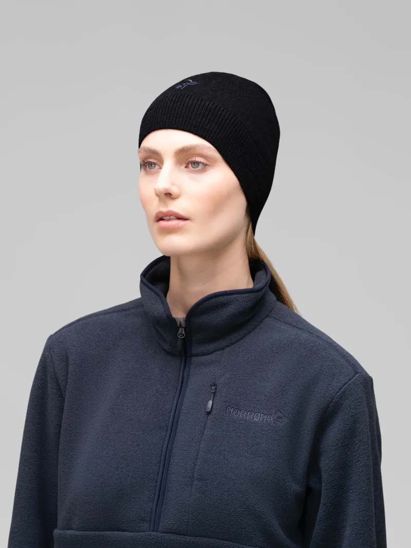 Norrona /29 Light Merino Ull Beanie in Caviar Melange-1