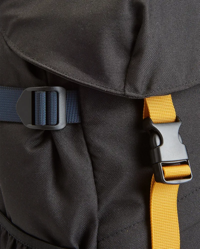 Passenger Boondocker Recycled 26L Backpack in Black/Multi-4