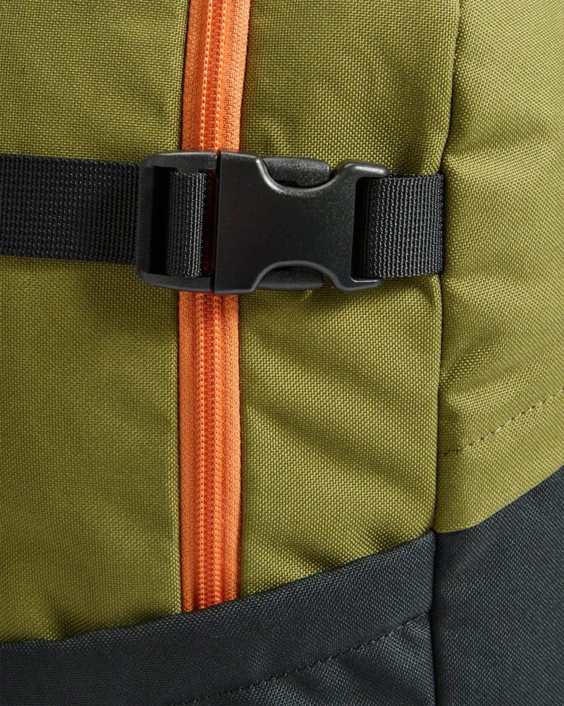 Passenger Boondocker Zip 22L Backpack in Black/Khaki-4