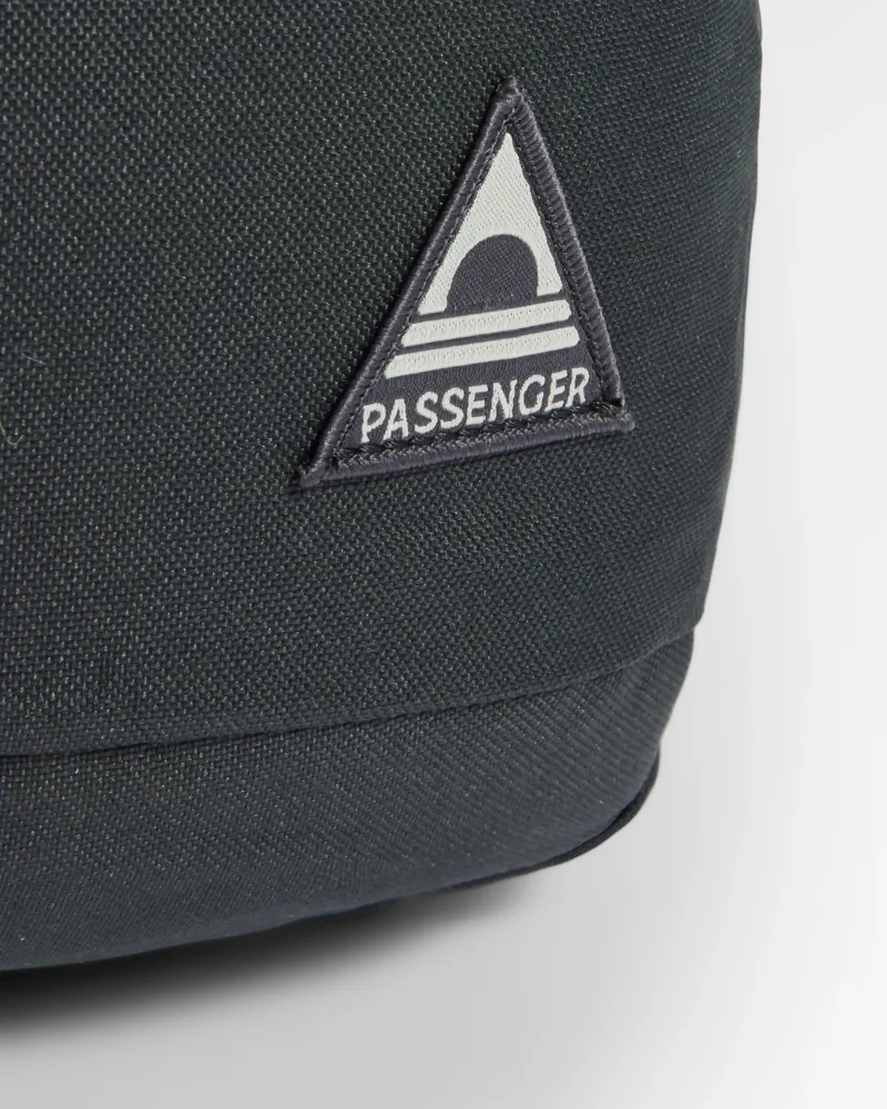 Passenger Boondocker Zip 22L Backpack in Black/Khaki-7