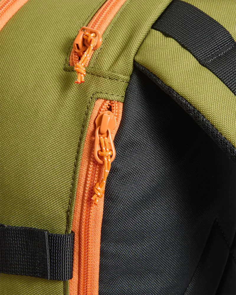 Passenger Boondocker Zip 22L Backpack in Black/Khaki-6