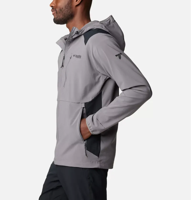 Columbia Men's Triple Canyon Hooded Softshell Jacket in City Grey-2