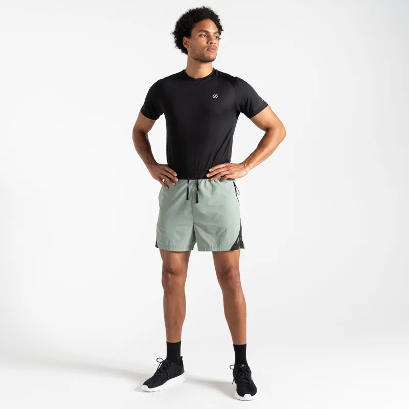 Dare2b Men's Ultimate Shorts in Lily Pad Green/Black-1