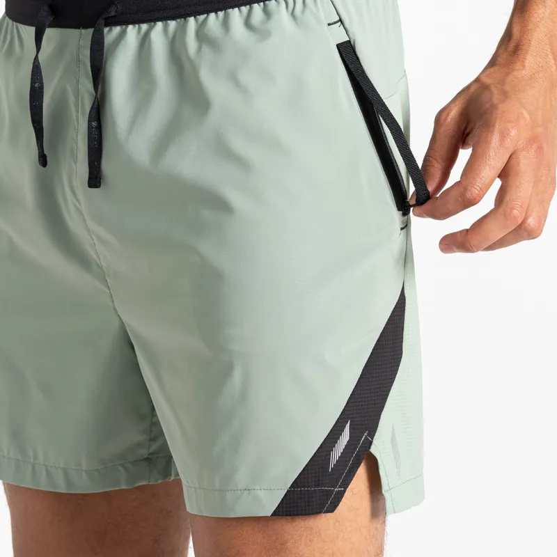 Dare2b Men's Ultimate Shorts in Lily Pad Green/Black-5