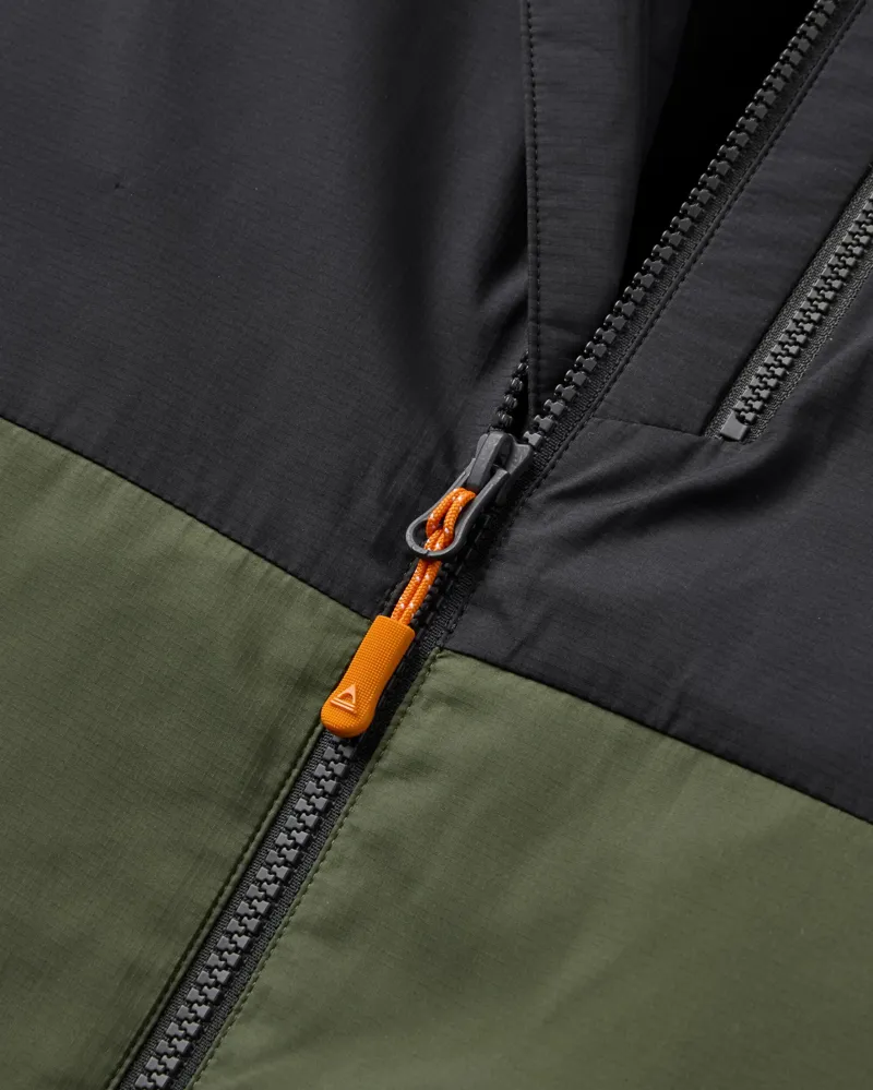 Passenger Men's Daybreak Lightweight Thermore Insulated Jacket in Faded Black/Khaki-6