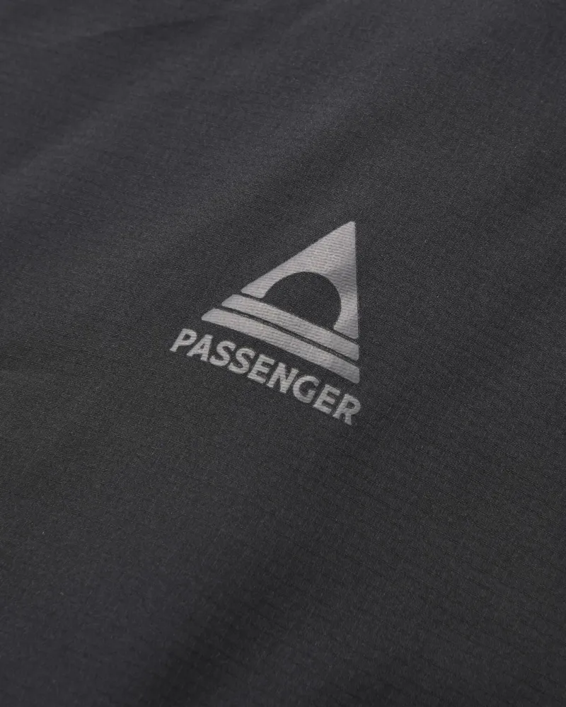 Passenger Men's Daybreak Lightweight Thermore Insulated Jacket in Faded Black/Khaki-2