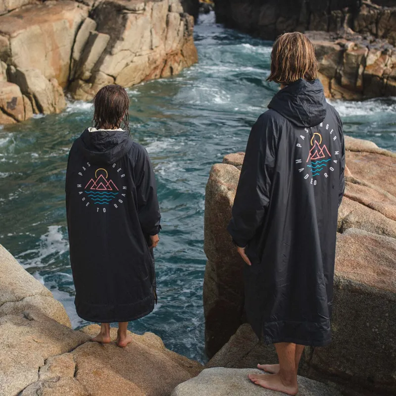 Passenger Adult Escapism Recycled Sherpa Lined Changing Robe in Black-5